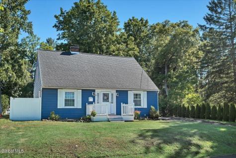 13 Van Buren Road Glenville NY 12302