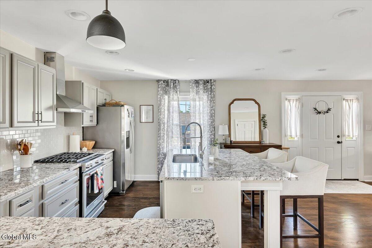 13 Van Buren Road Glenville NY 12302