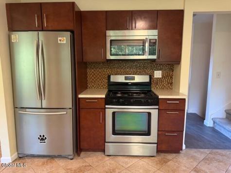 112 Glenhill Drive Schenectady NY 12302