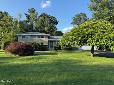 112 Glenhill Drive Schenectady NY 12302