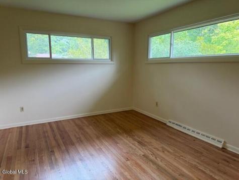 112 Glenhill Drive Schenectady NY 12302