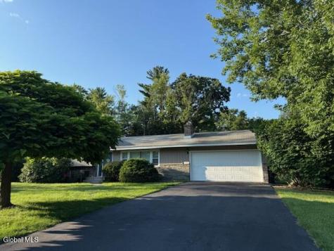 112 Glenhill Drive Schenectady NY 12302