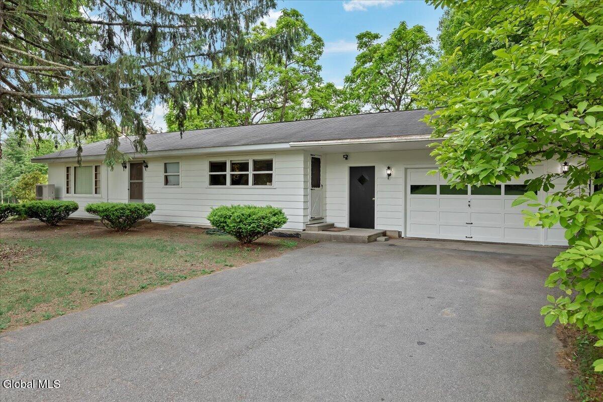 832 Nys Route 29 Saratoga Springs NY 12866