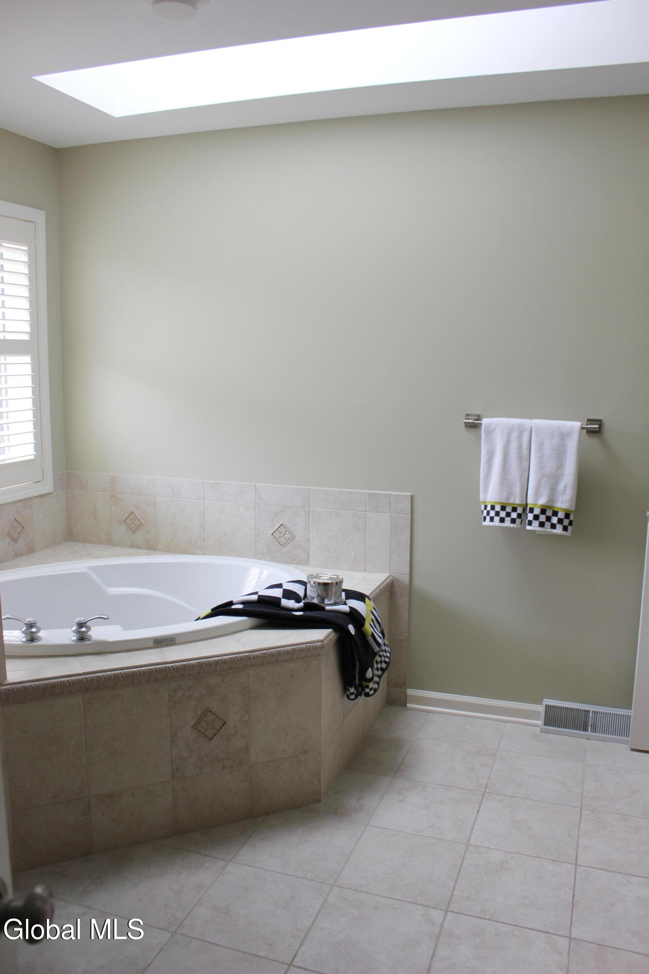 11 Long Shadow Drive Latham NY 12110