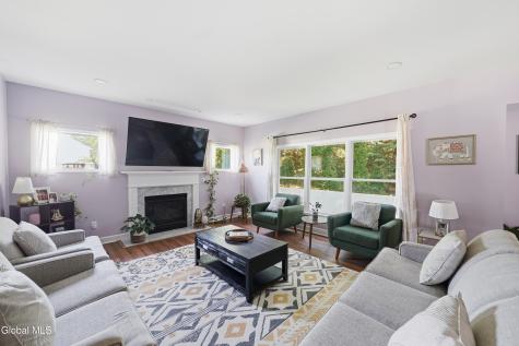 8 Ryan Court Clifton Park NY 12065