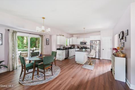 8 Ryan Court Clifton Park NY 12065