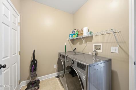 8 Ryan Court Clifton Park NY 12065