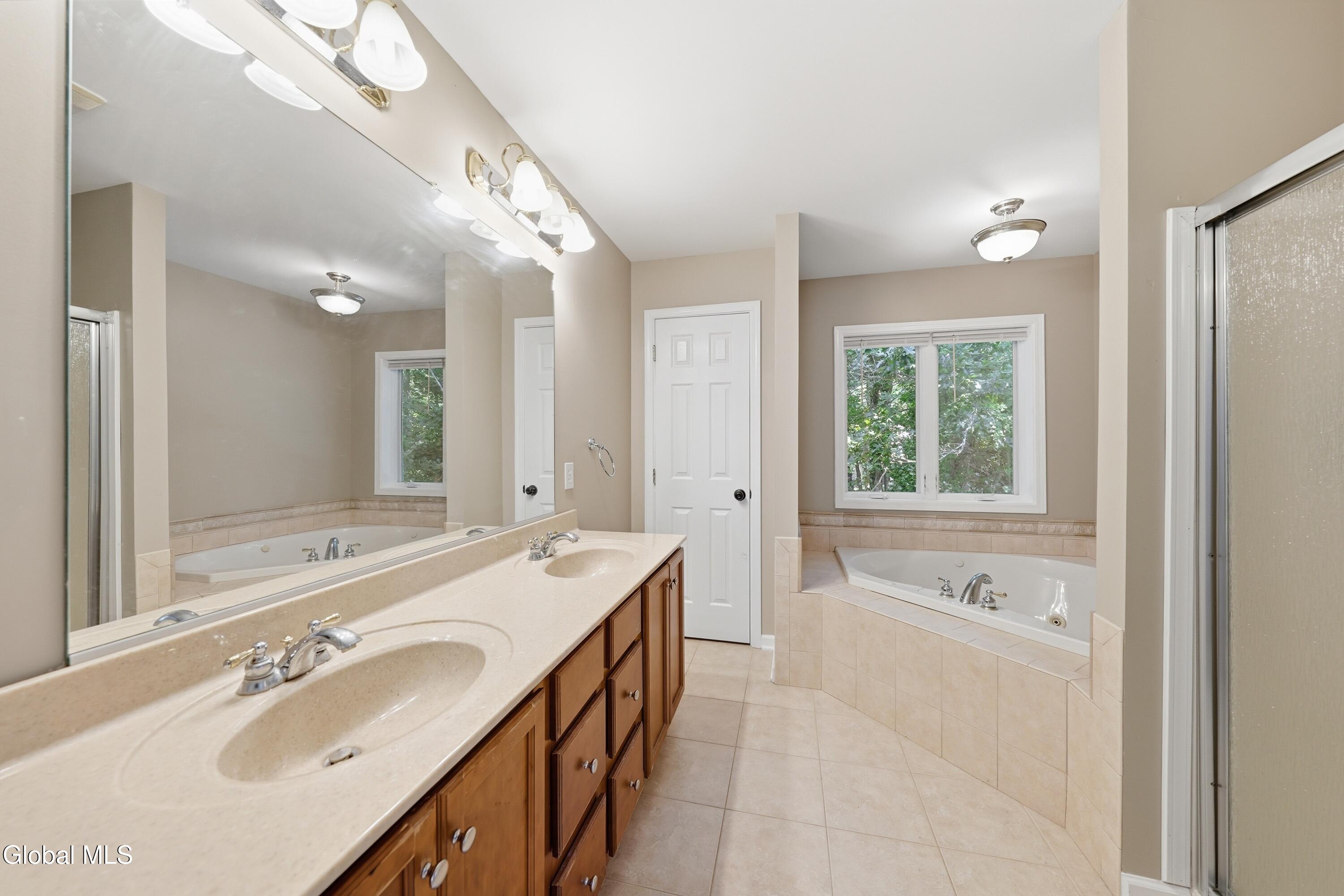 8 Ryan Court Clifton Park NY 12065