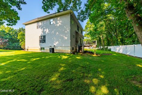 8 Ryan Court Clifton Park NY 12065
