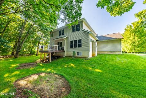 8 Ryan Court Clifton Park NY 12065