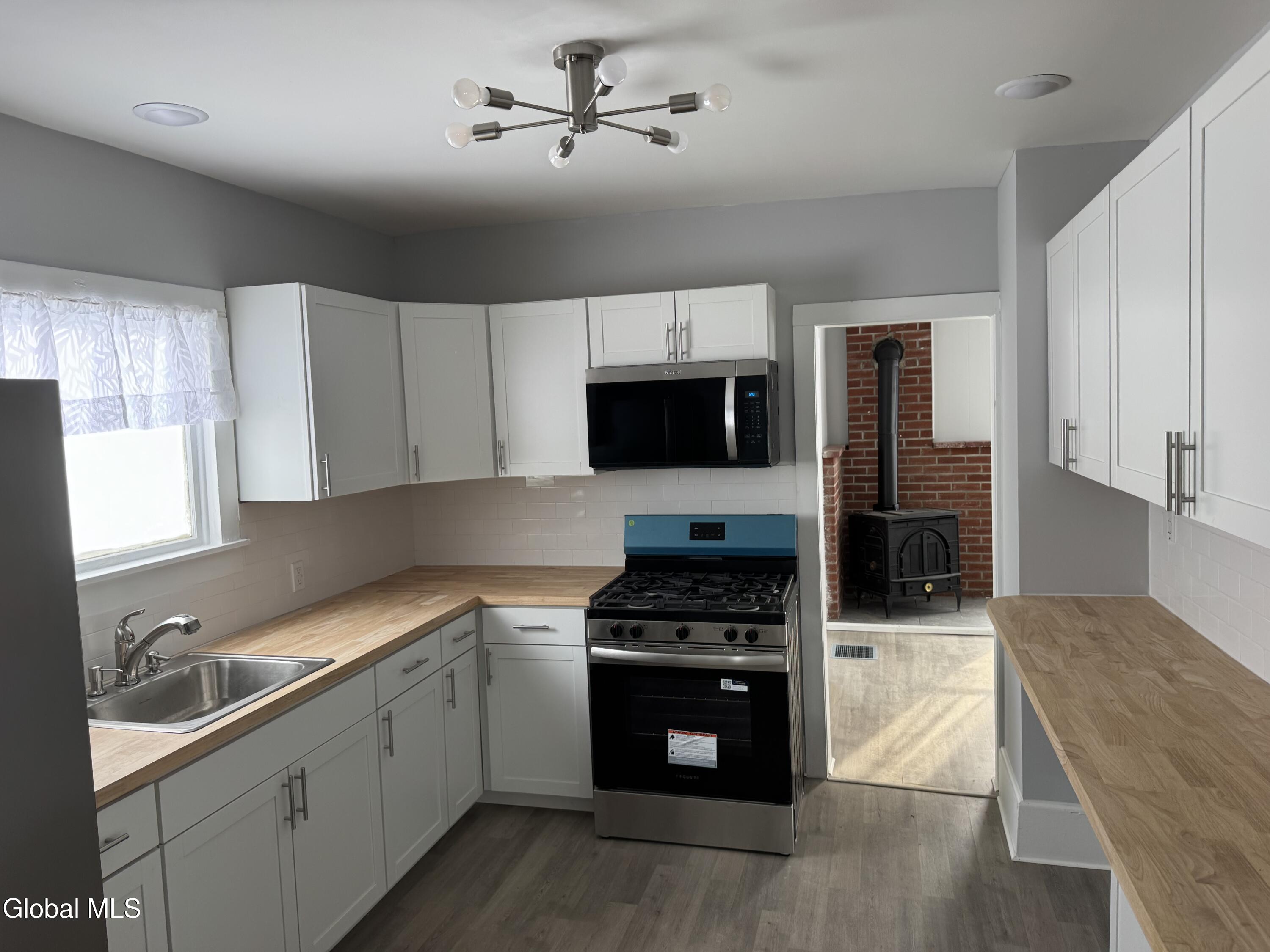 108 Old Peck Hill Road Gloversville NY 12078