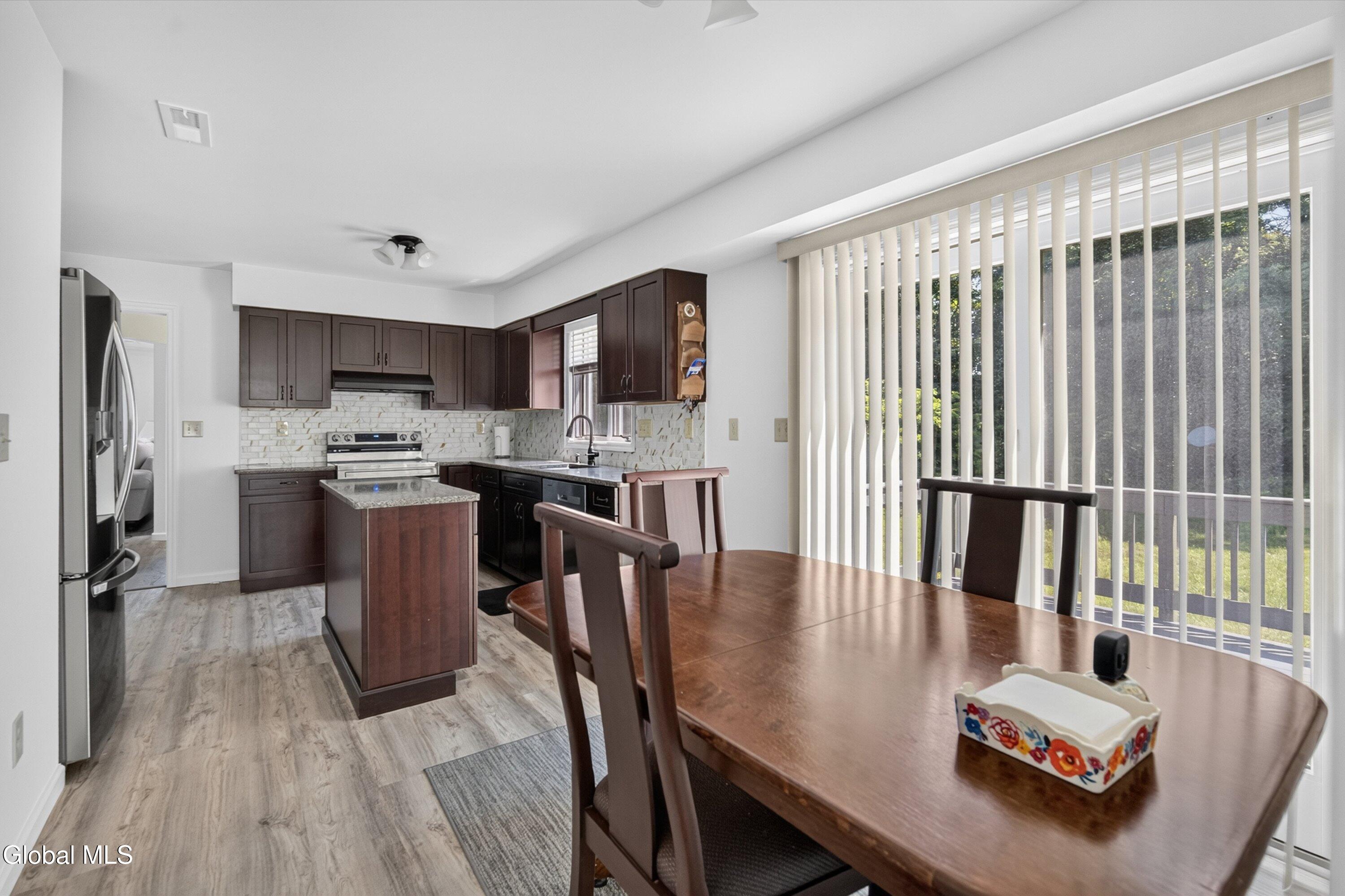 7 Huntington Parkway Ballston Lake NY 12019