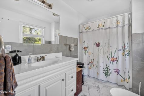 7 Huntington Parkway Ballston Lake NY 12019
