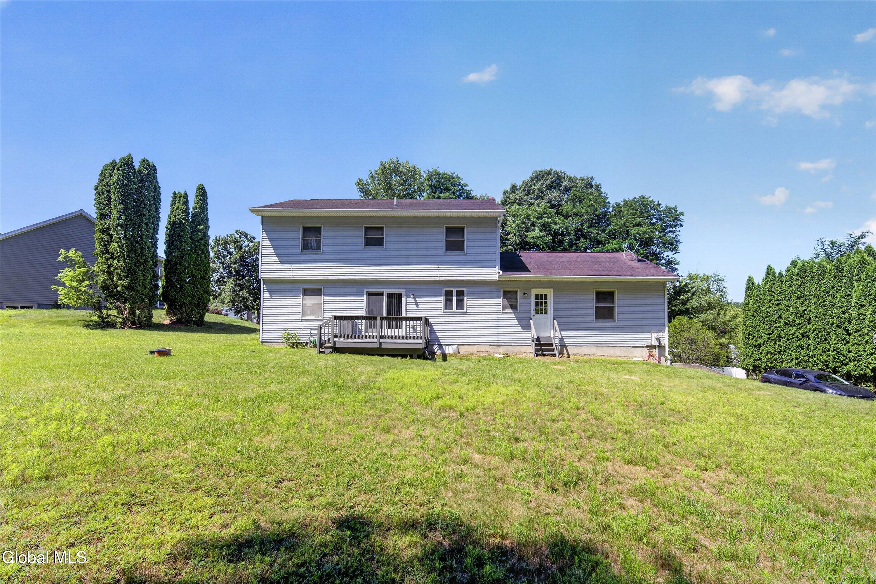 7 Huntington Parkway Ballston Lake NY 12019