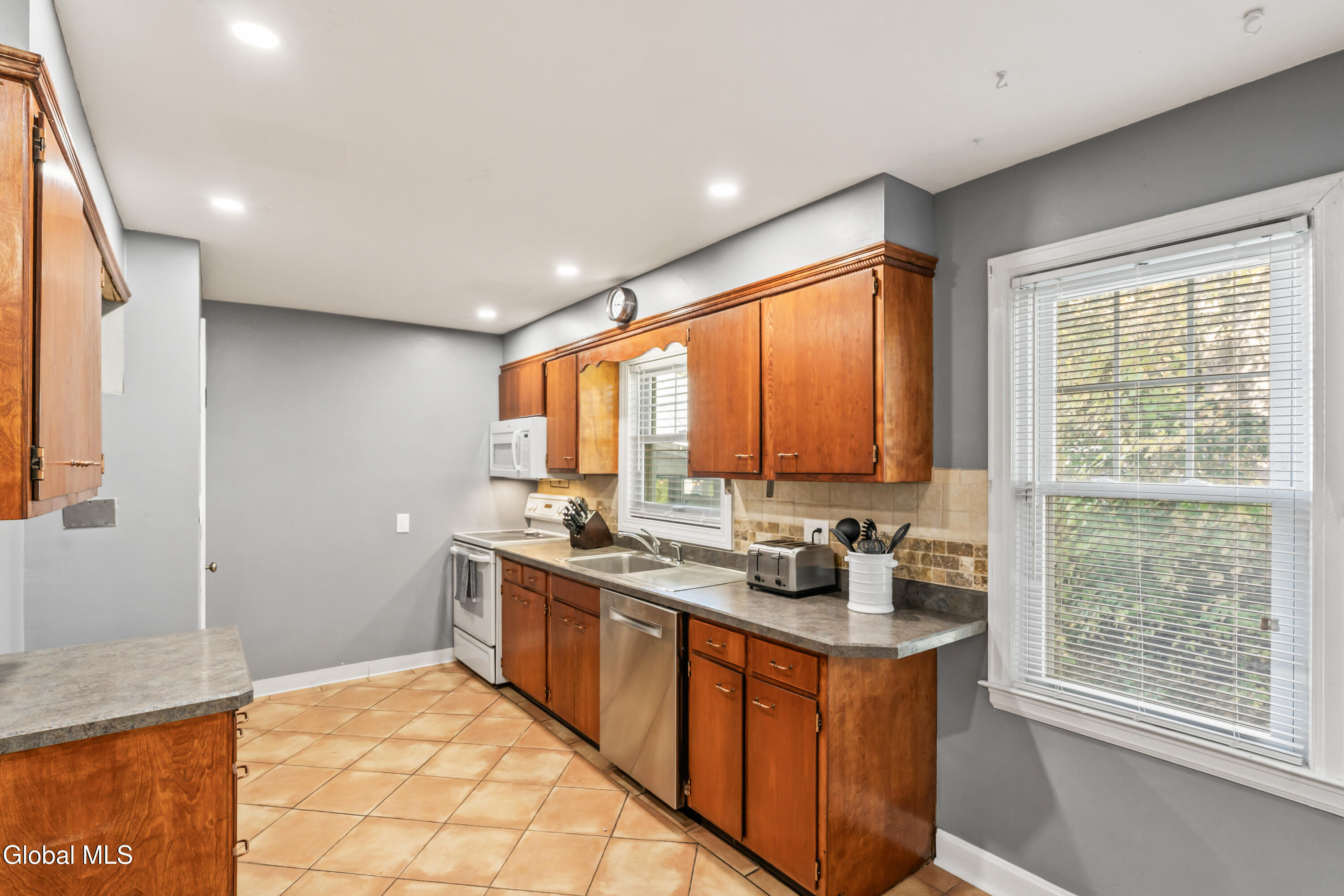 2310 Niskayuna Drive Niskayuna NY 12309