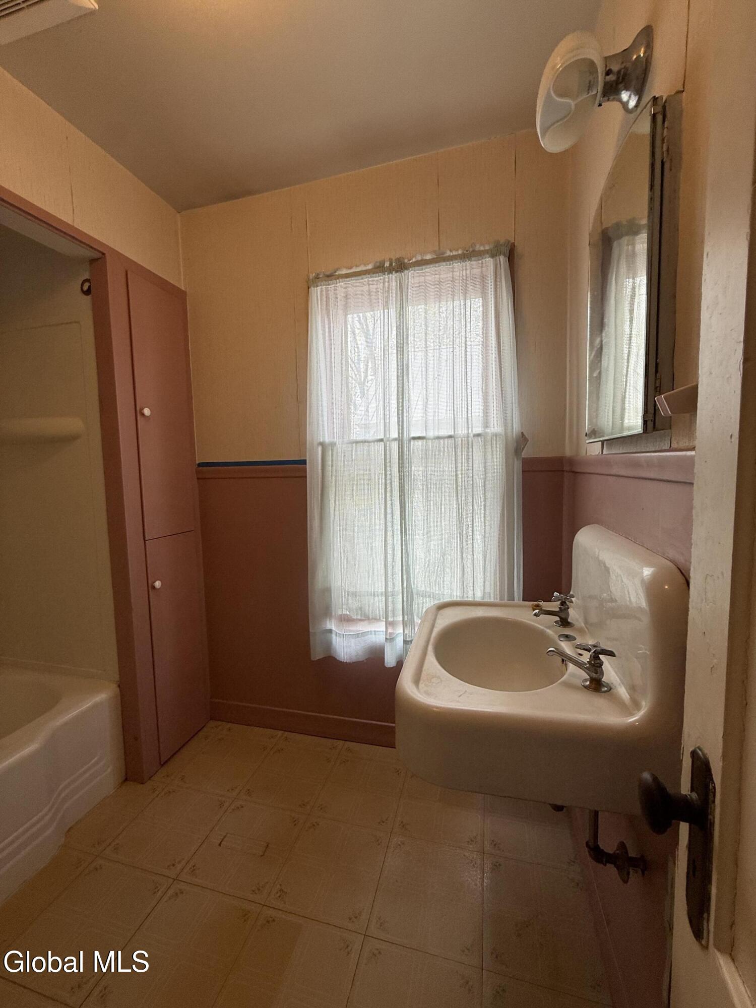 14 Davis Street Glens Falls NY 12801