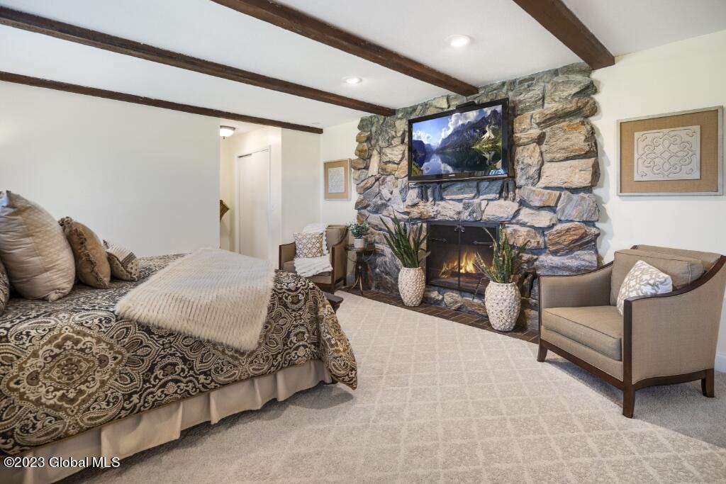 92 Macha Lane Wynantskill NY 12198