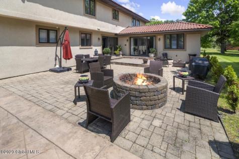 92 Macha Lane Wynantskill NY 12198