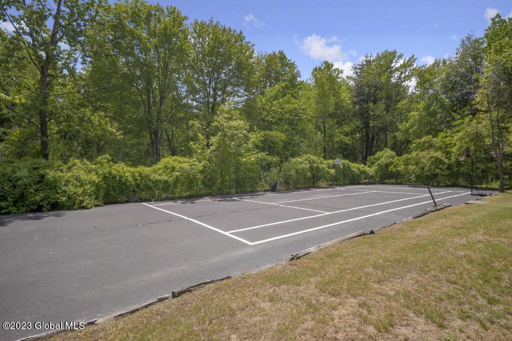 92 Macha Lane Wynantskill NY 12198