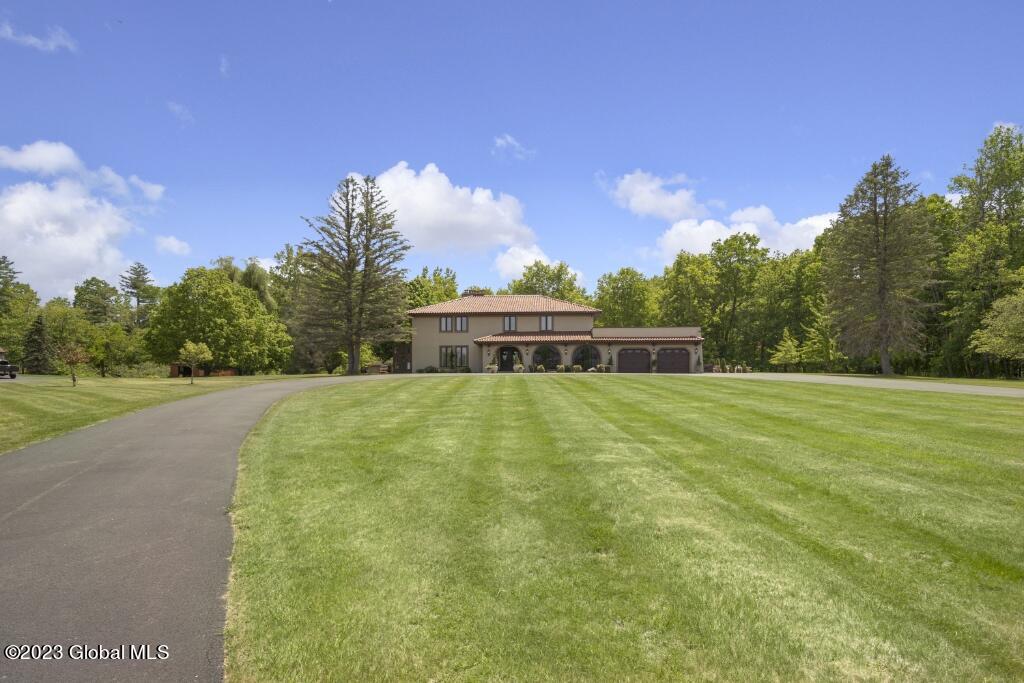 92 Macha Lane Wynantskill NY 12198