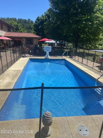 92 Macha Lane Wynantskill NY 12198