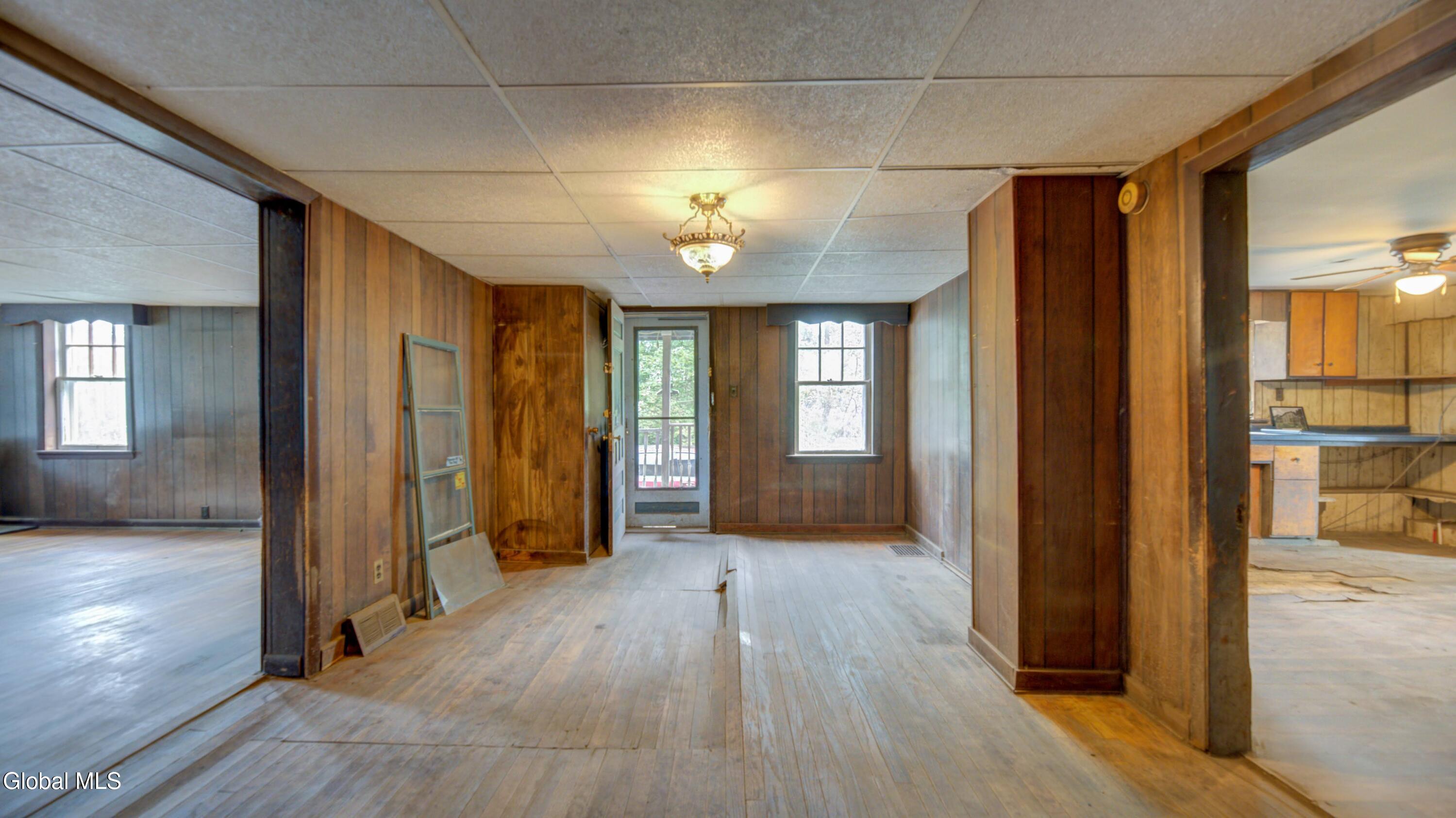 2388 New York 30a Fonda NY 12068