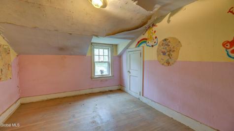 2388 New York 30a Fonda NY 12068