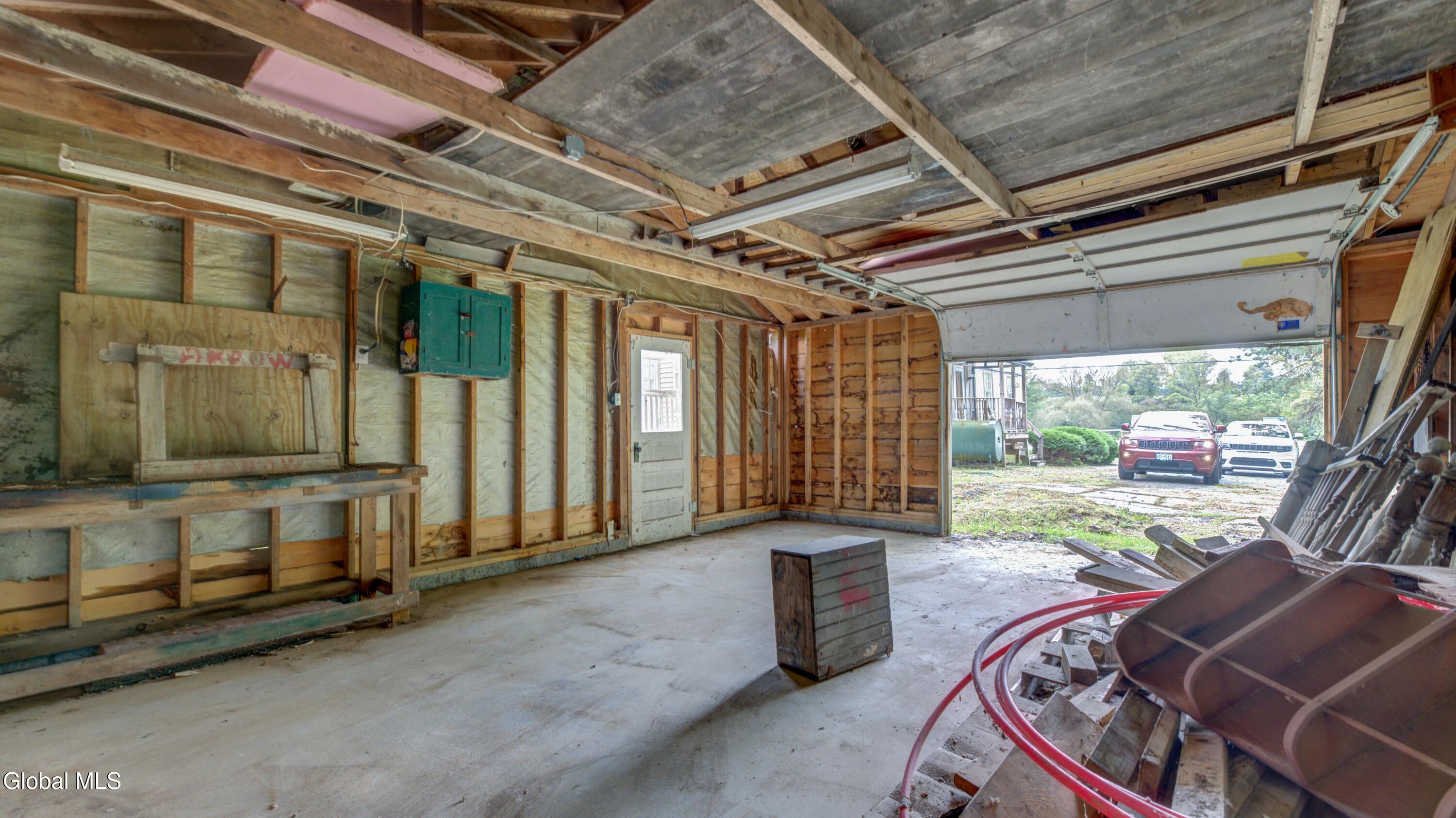 2388 New York 30a Fonda NY 12068