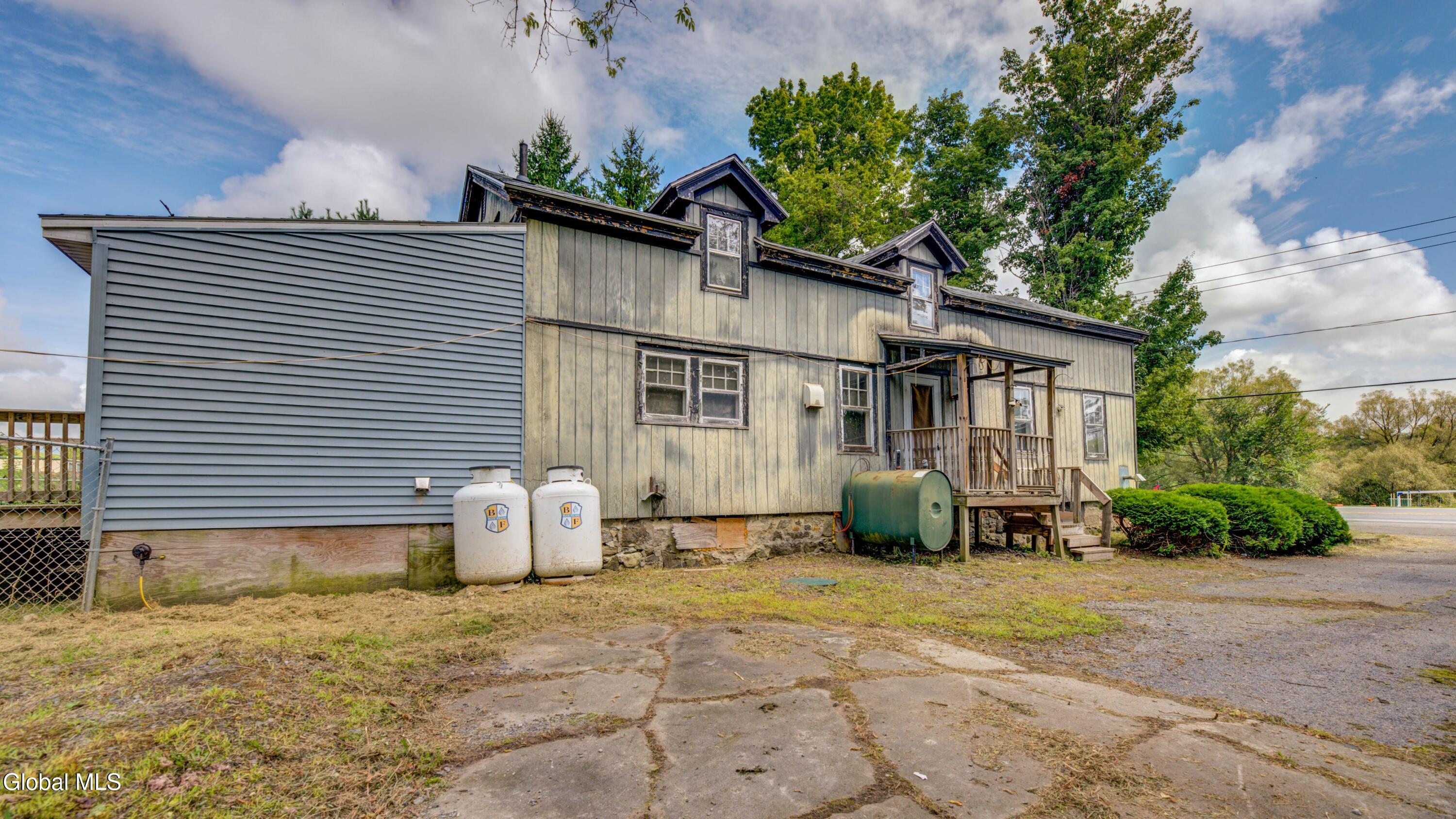 2388 New York 30a Fonda NY 12068