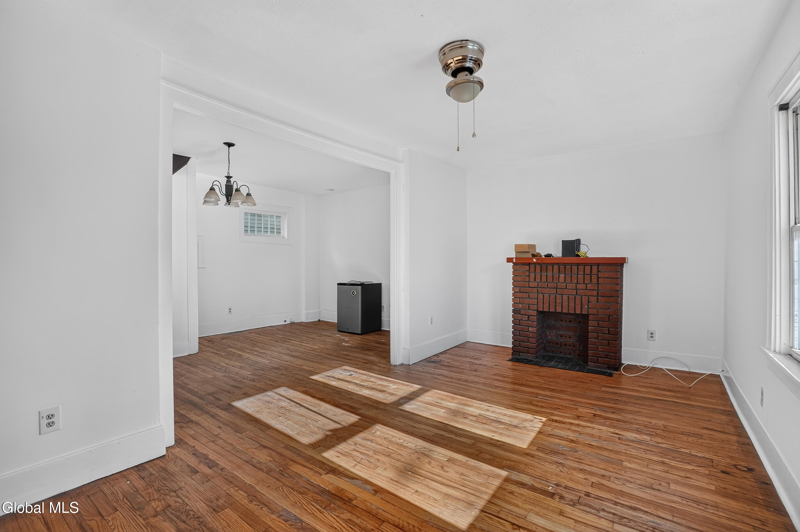 413 Summit Avenue Schenectady NY 12307