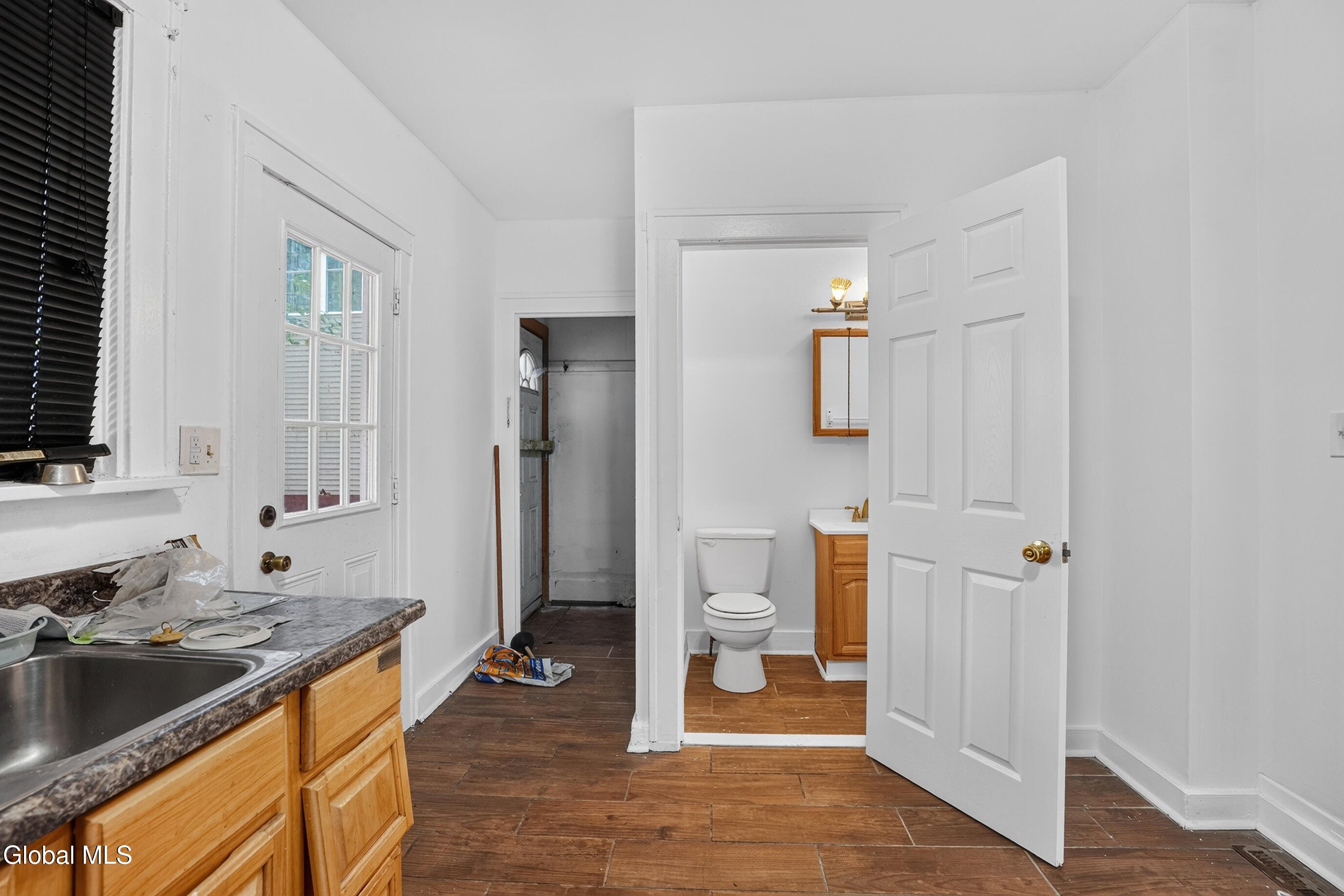 413 Summit Avenue Schenectady NY 12307