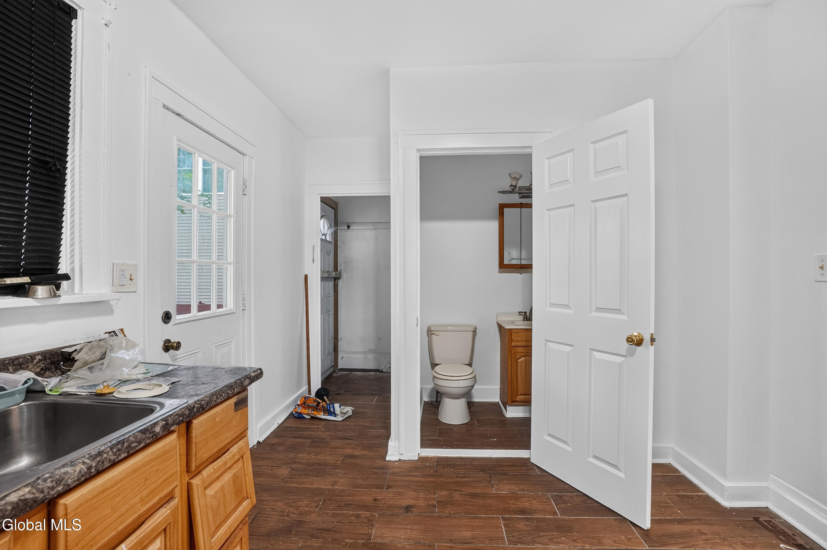413 Summit Avenue Schenectady NY 12307