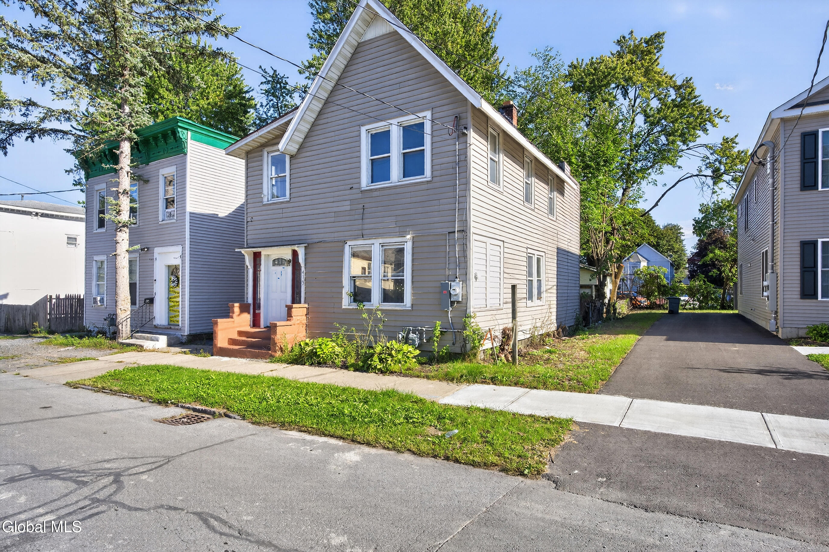 413 Summit Avenue Schenectady NY 12307