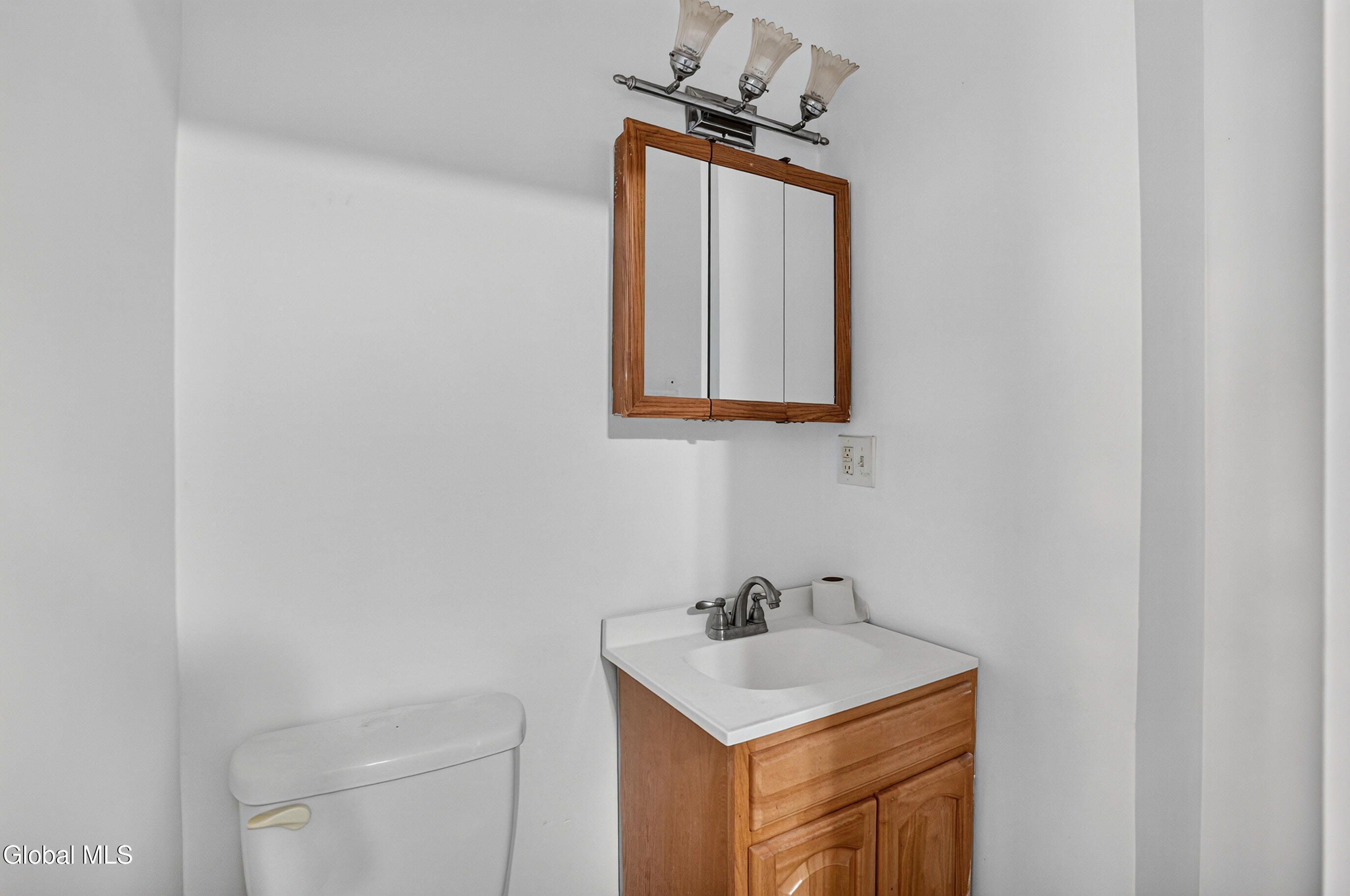 413 Summit Avenue Schenectady NY 12307
