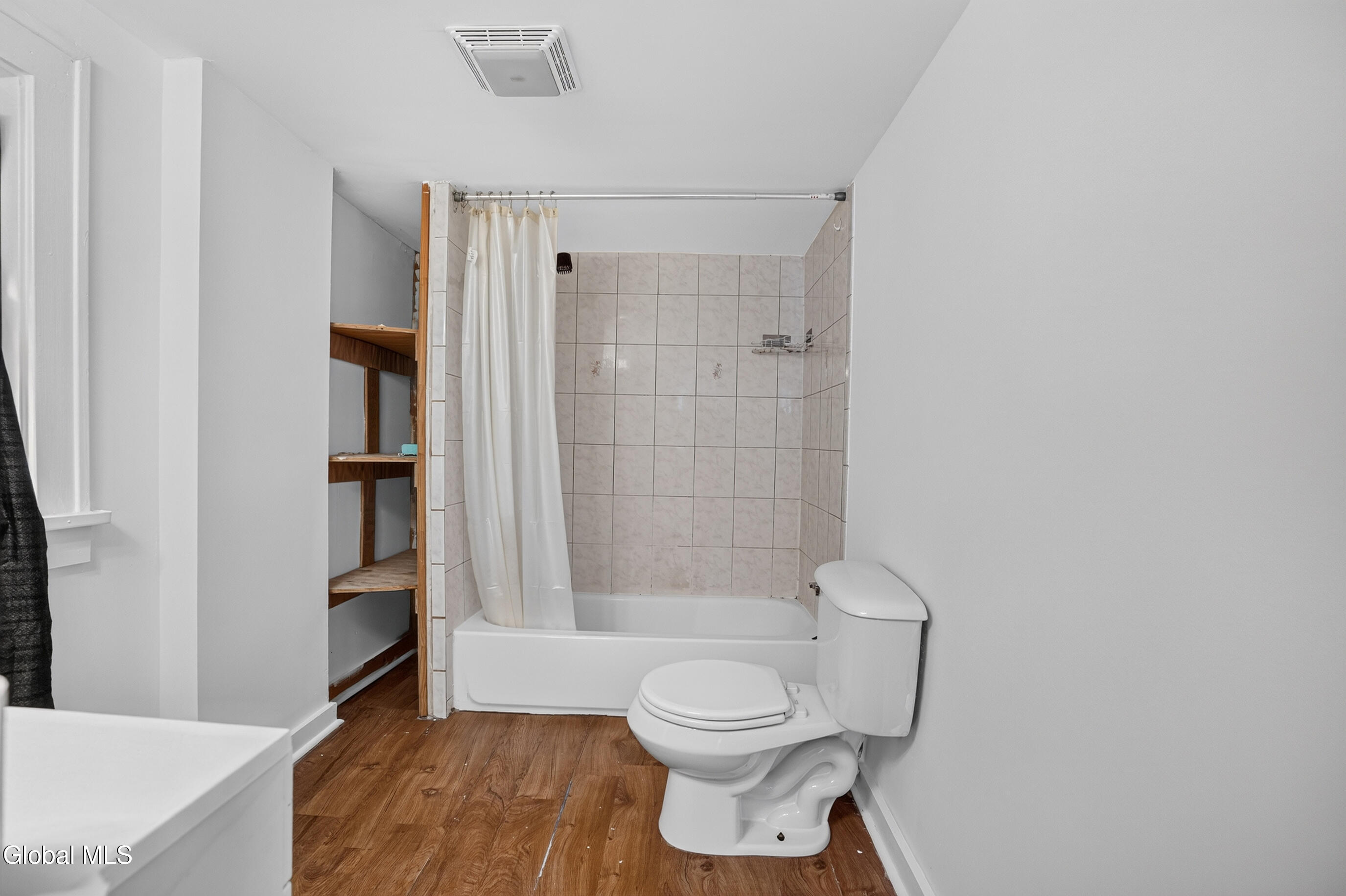 413 Summit Avenue Schenectady NY 12307