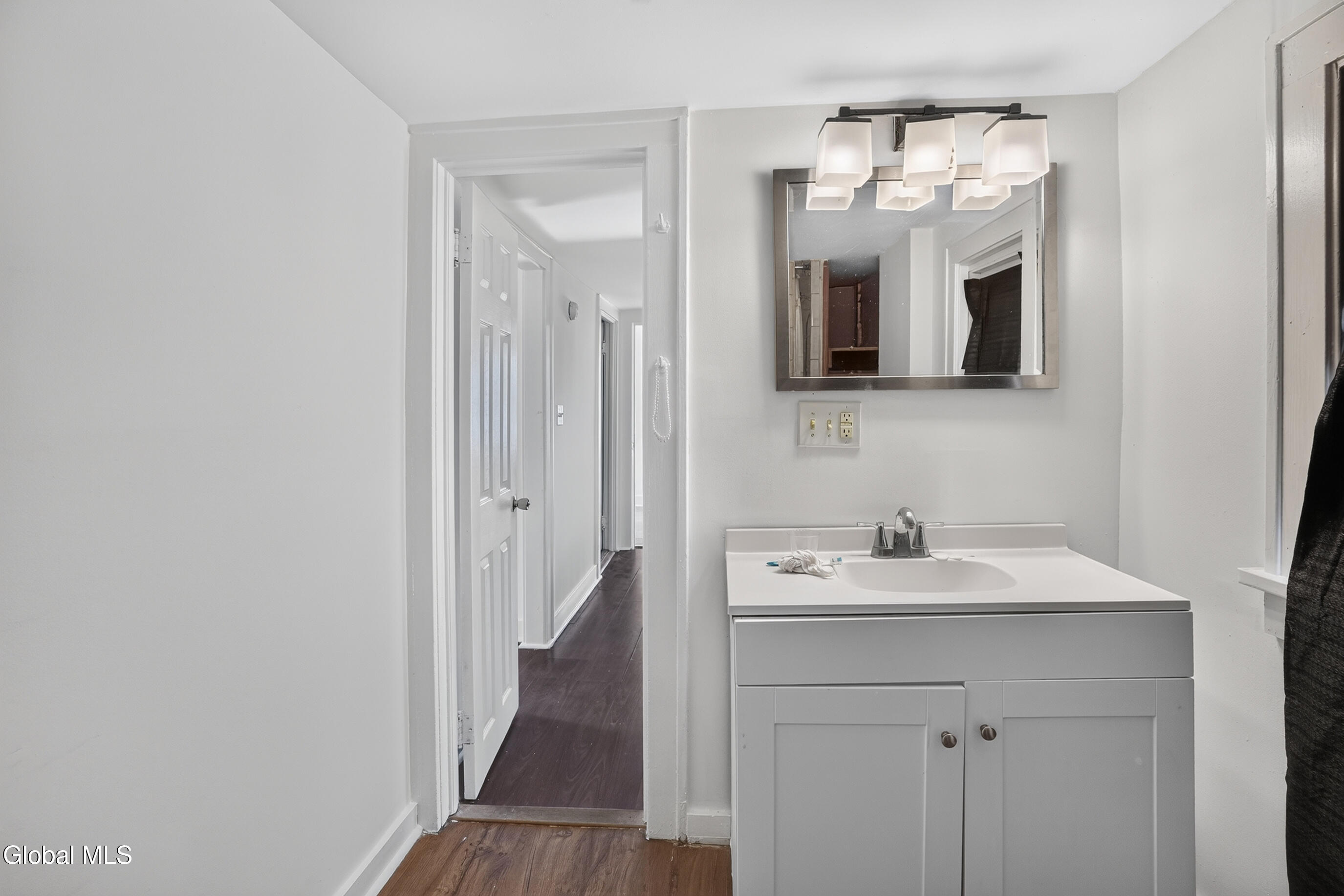 413 Summit Avenue Schenectady NY 12307