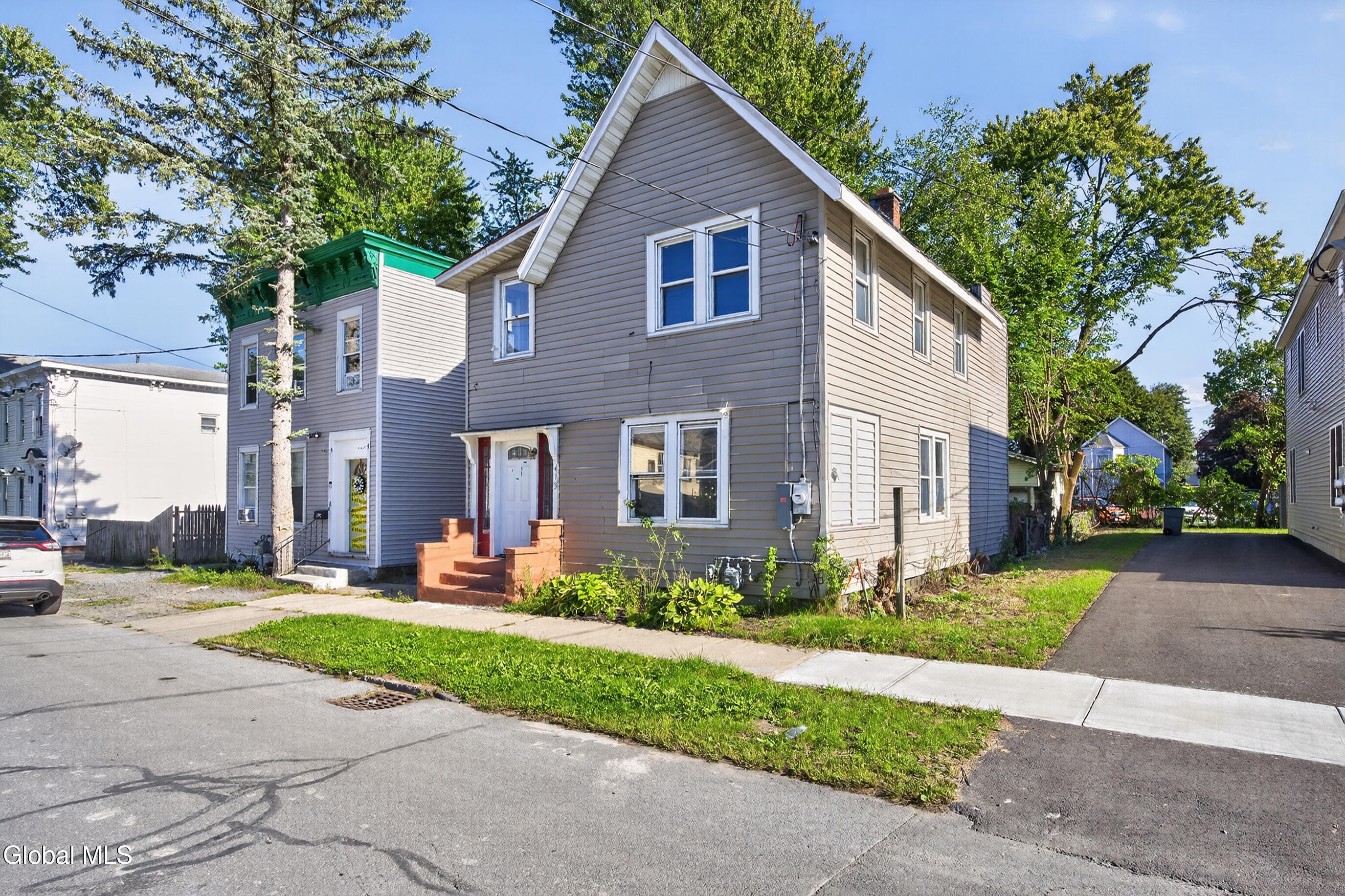 413 Summit Avenue Schenectady NY 12307