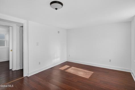 413 Summit Avenue Schenectady NY 12307