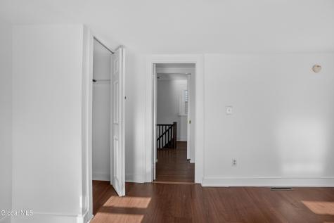 413 Summit Avenue Schenectady NY 12307