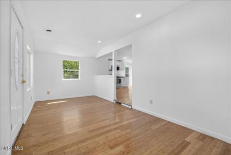 4 Aft Court Saratoga Springs NY 12866