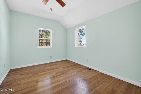 4 Aft Court Saratoga Springs NY 12866
