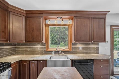 5 Thunderbird Drive Ballston Lake NY 12019