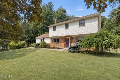 5 Thunderbird Drive Ballston Lake NY 12019