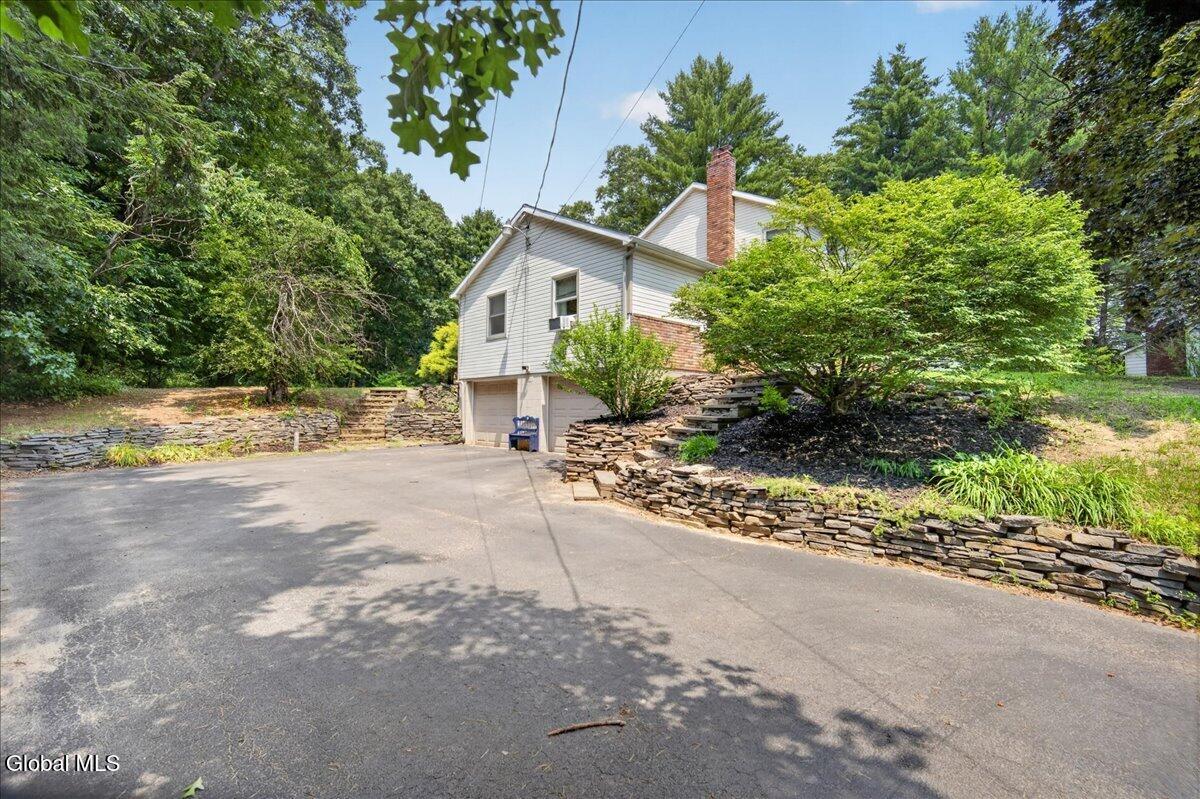 5 Thunderbird Drive Ballston Lake NY 12019