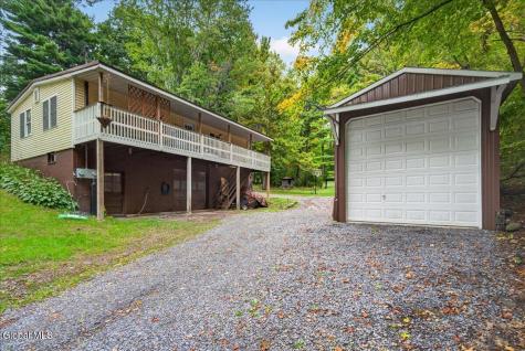 2 Bel Air Priv Drive Saratoga Springs NY 12866