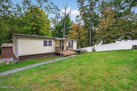 2 Bel Air Priv Drive Saratoga Springs NY 12866