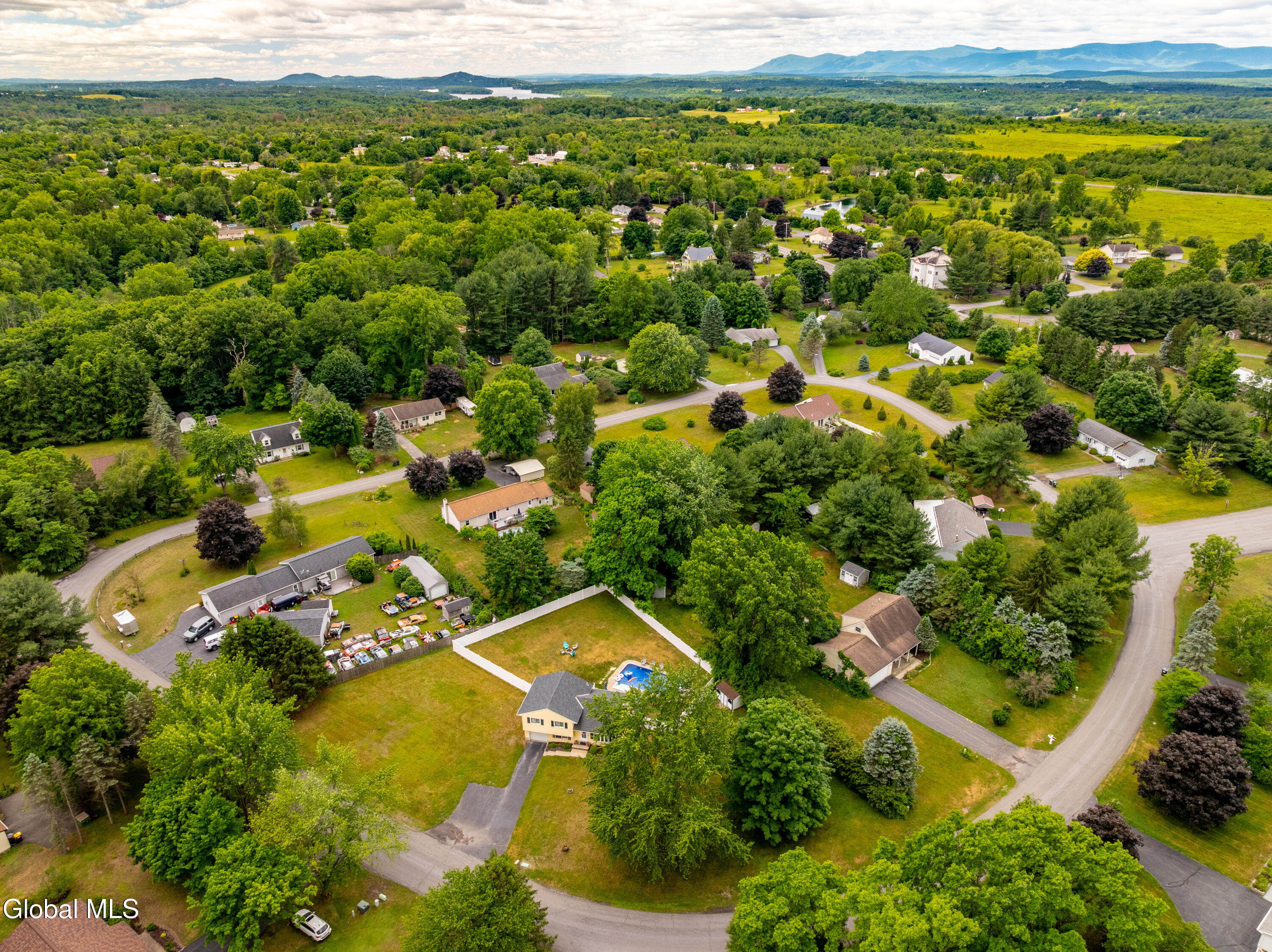 63 Rossman Circle Hudson NY 12534