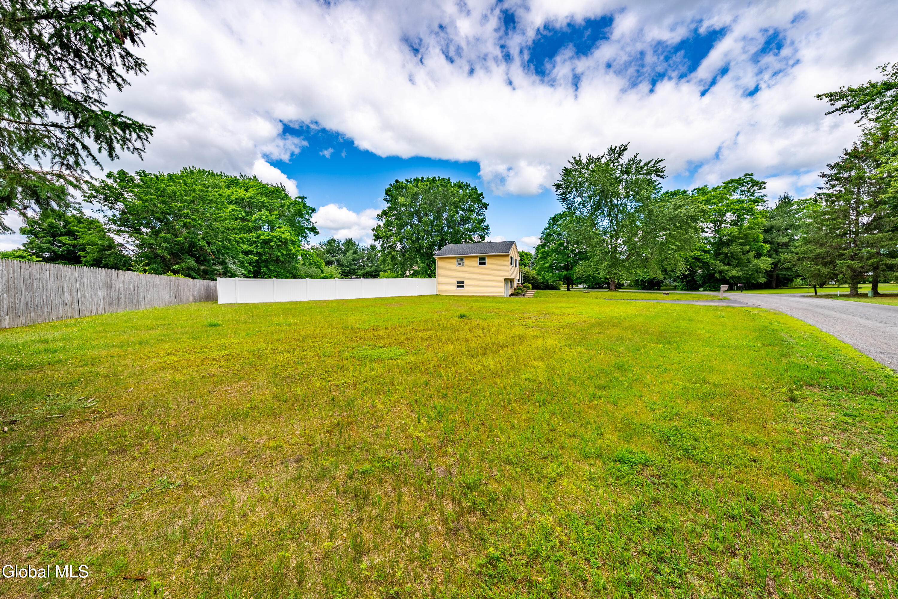 63 Rossman Circle Hudson NY 12534
