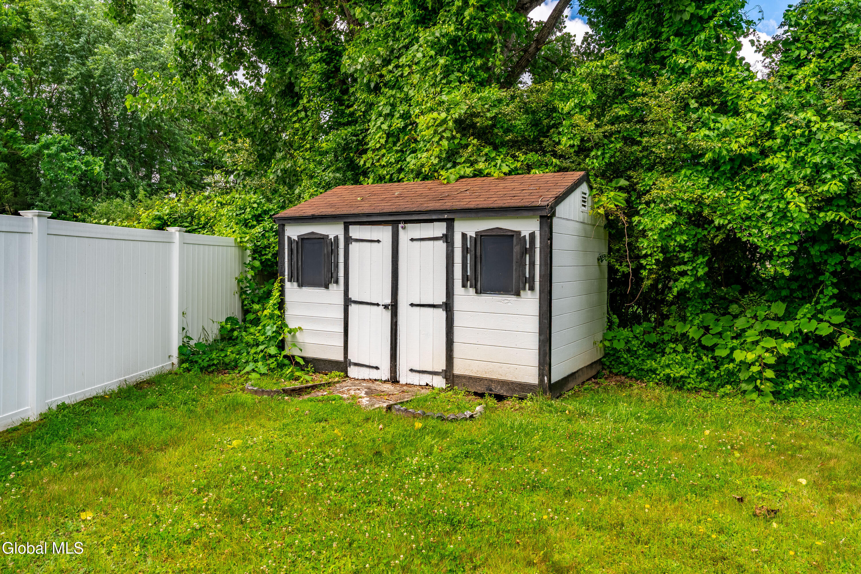 63 Rossman Circle Hudson NY 12534