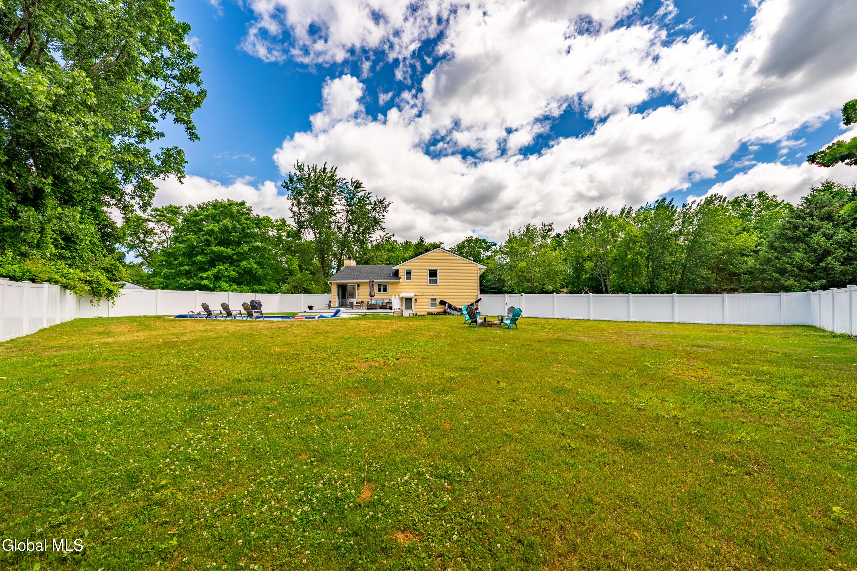 63 Rossman Circle Hudson NY 12534